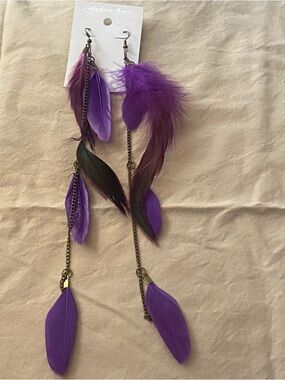 9” H Long Dangle Earrings Purple Boho Feathers & Bronze Chain Festival New NWT